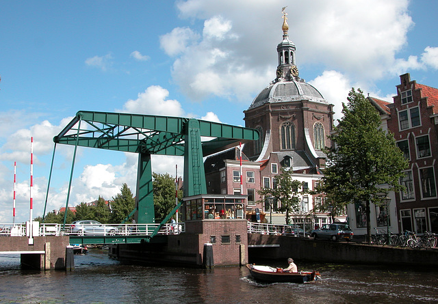 Mare Bridge in Leiden