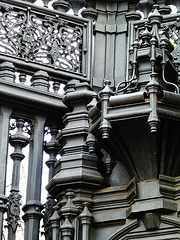 queen alexandra memorial, marlborough rd., london