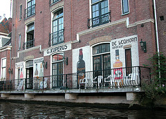 Boating in Leiden: Advertisement of a former liquor store