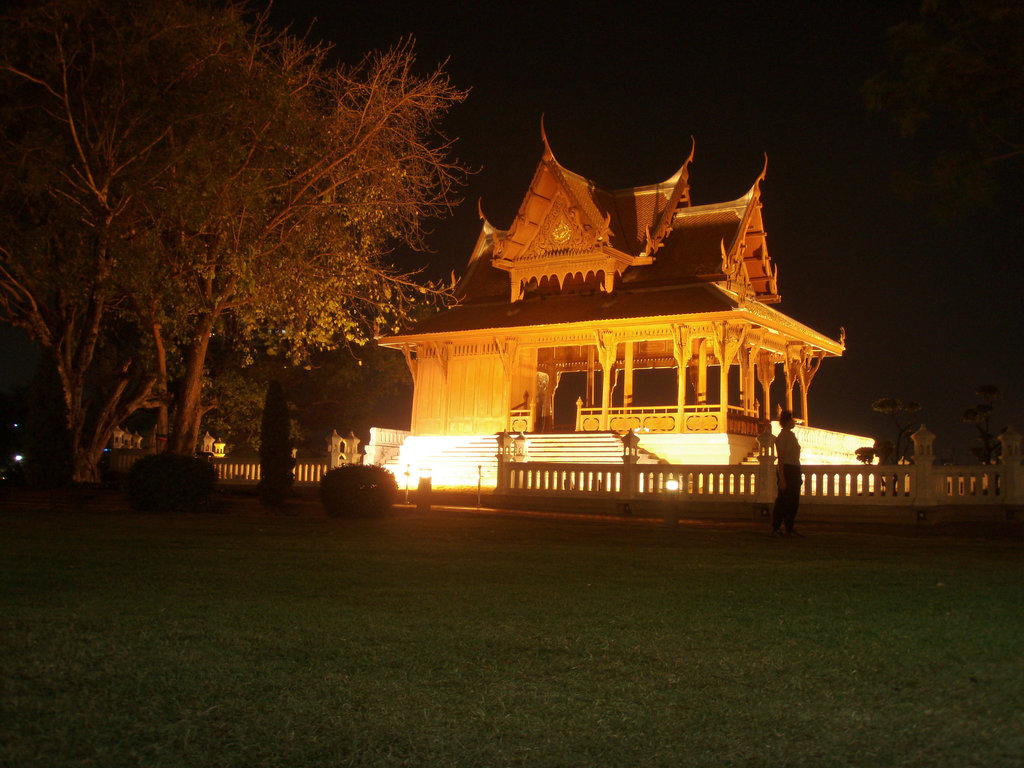 temple lit up near Banglampu