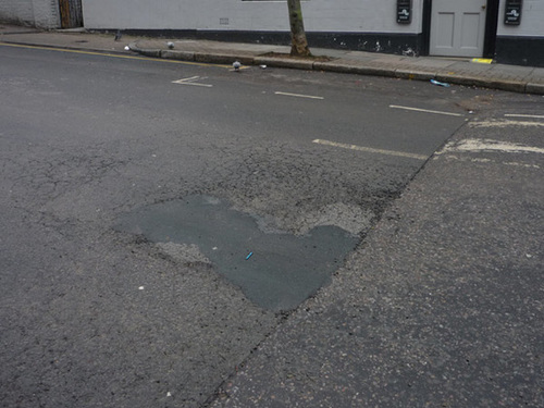 Bickerton Rd pothole