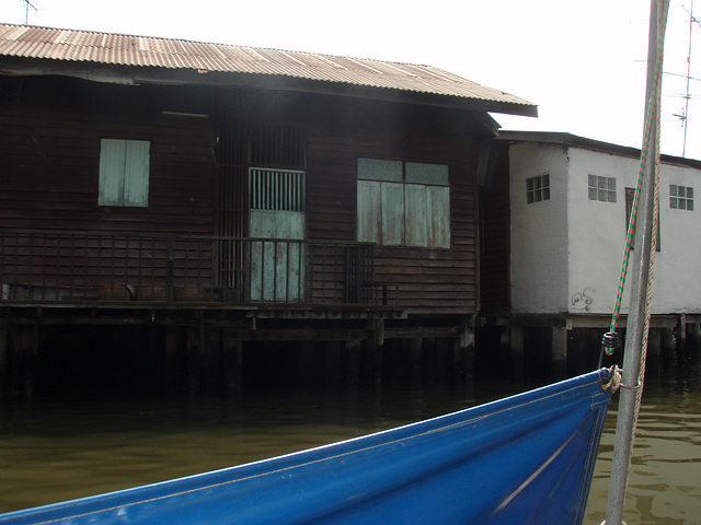 Bangkok - longtail boat trip through canals