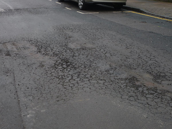 Bickerton Rd pothole