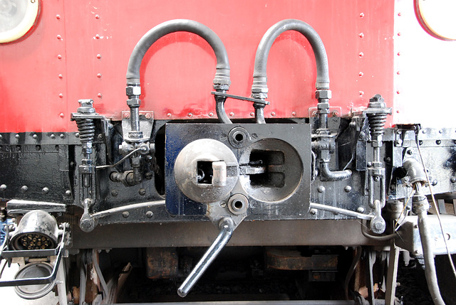 Scharfenberg coupling on a Berlin metro