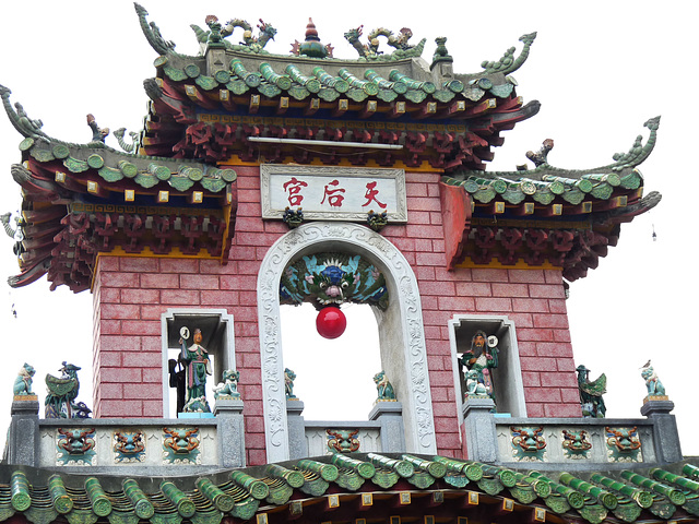 Top of Gate of the Thien Hau Temple