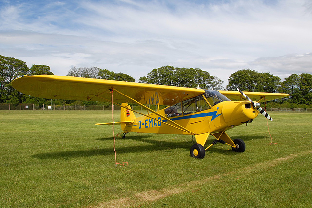 D-EMAD PA-18 Super Cub