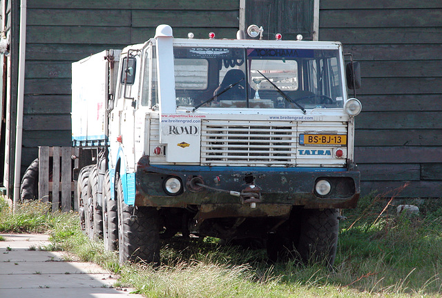 1974 Tatra T 813