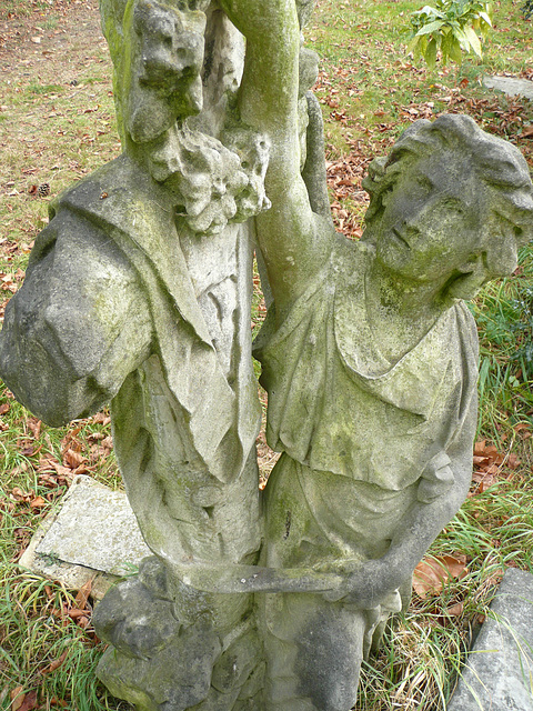 brompton cemetery, london,c19 tomb