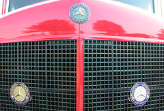 Oldtimer Day Ruinerwold: High-Mileage Awards on a 1957 Mercedes-Benz L312/48 truck