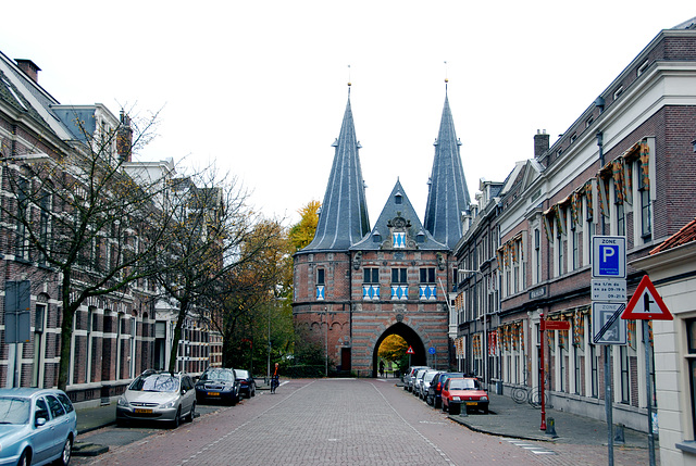 A visit to Kampen with my Mercedes Club: City gate of Kampen