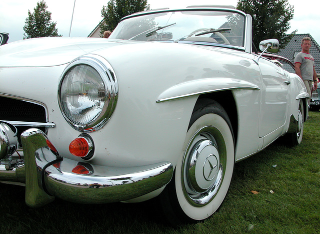 Oldtimer Day Ruinerwold: Mercedes-Benz 190 SL