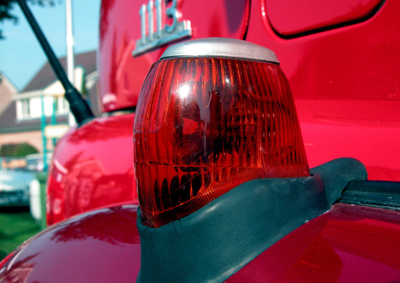 Oldtimer Day Ruinerwold: indicator lamp of a 1975 Mercedes-Benz LAF 1113 truck