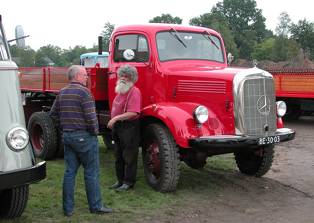 Oldtimer Day Ruinerwold: 1950 Mercedes-Benz 3500 truck