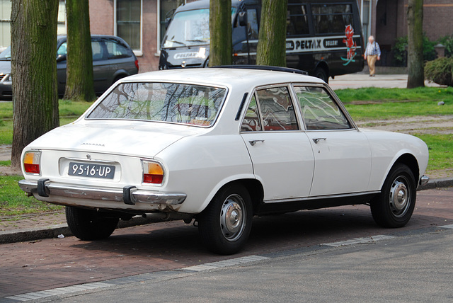 1972 Peugeot 504 A11