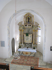 Der Altar der Kirche von Eggen