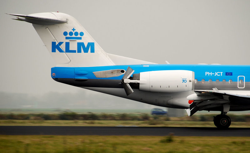 Braking KLM plane