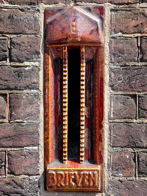 Letter box