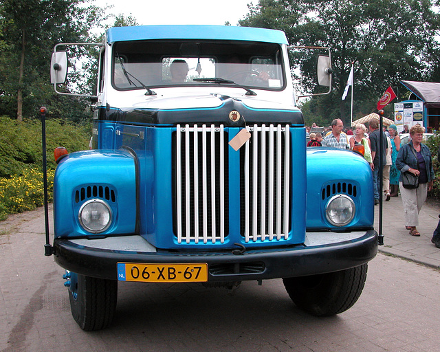 Oldtimer day in Ruinerwold (NL): 1980 Scania L11142S