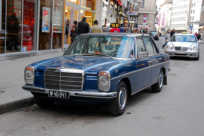 1974 Mercedes-Benz 220D taxi in Vienna