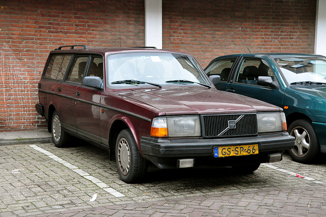 Volvo day: 1993 Volvo 240 Polar