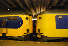 Dutch Intercity material in old and new livery
