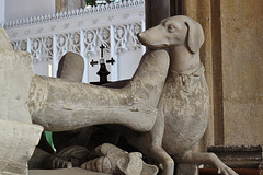 bury st. edmunds , st.mary's church, suffolk,dog on tomb of sir robert drury, 1536, the head  renewed but the collar original