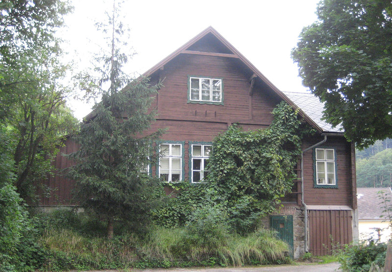 Klausen-Leopoldsdorf, alte Kanzlei der Forstverwaltung