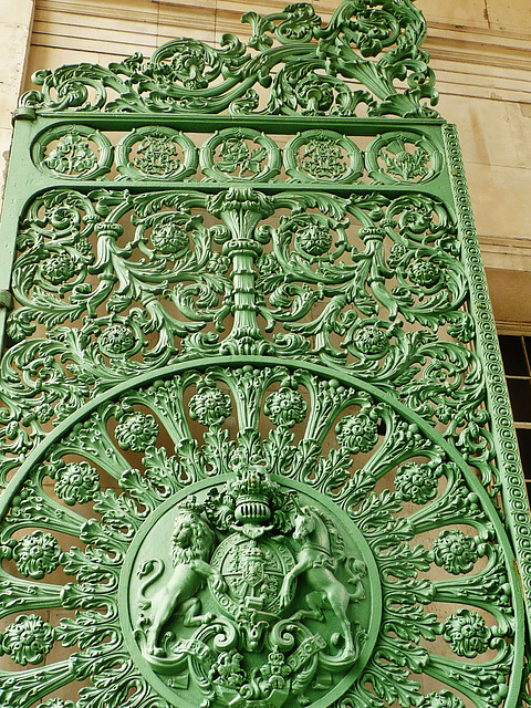 constitution arch, hyde park corner, london