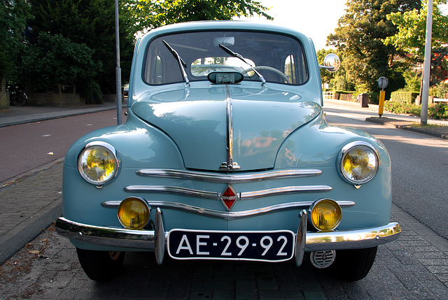 1957 Renault 4cv