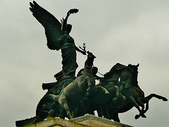 constitution arch, hyde park corner, london