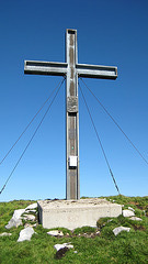 Das Gipfelkreuz am Kosiak (Geißberg)