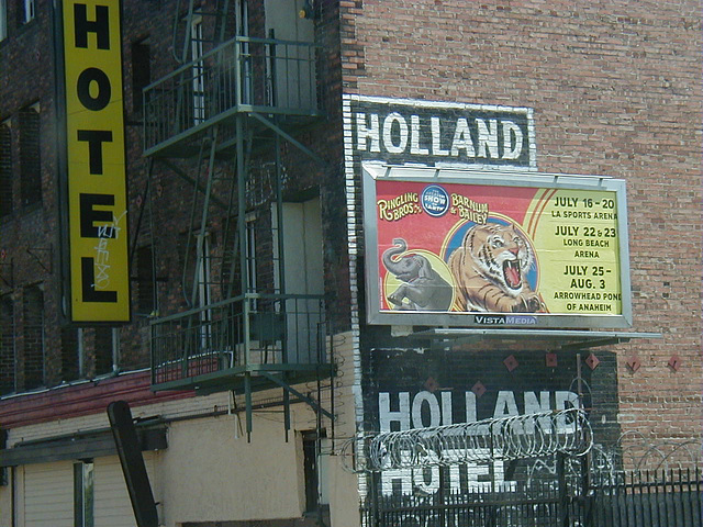 Holland Hotel