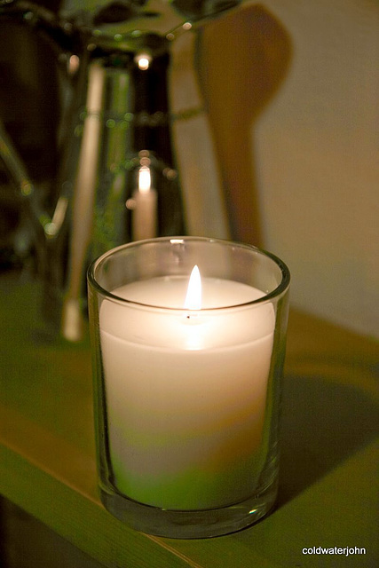 #1 Candle sharply in focus