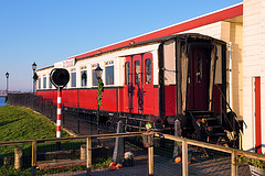 Narrow gauge railway near Leiden: Old Dutch railway carriage C9410