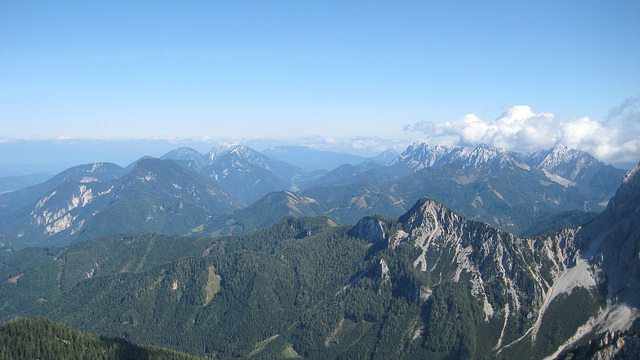 Blick vom Kosiak (Geißberg) auf den Hochobir und das Koschuta-Massiv