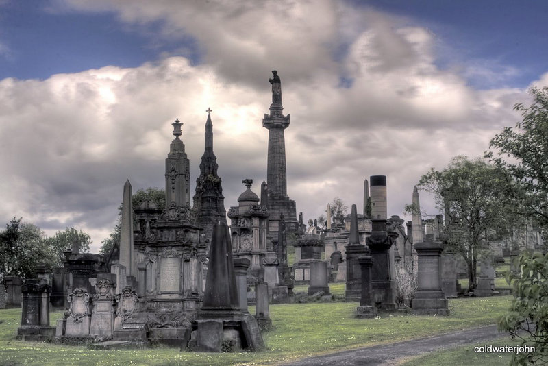 Necropolis view with the John Knox Monument, centre 4121888532 o