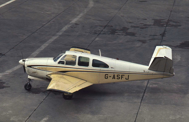 Bonanza G-ASFJ