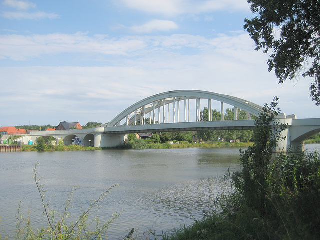 Alsleben, Saale-Brücke