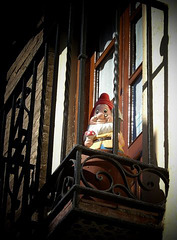 Granada- Spotlight on a Gnome
