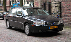 Official cars in the Hague: 2004 Volvo S80 D5