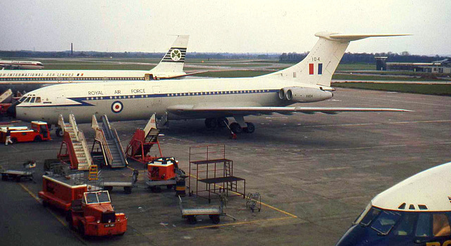 VC10 XV104 (RAF)