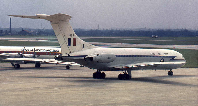 VC10 XR807 (RAF)