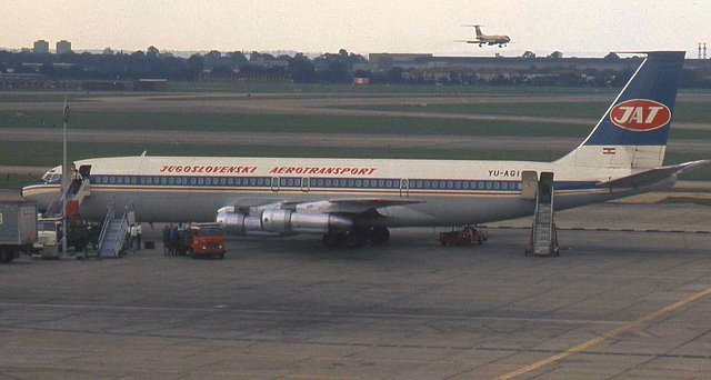 Boeing 707-351C YU-AGI (JAT)