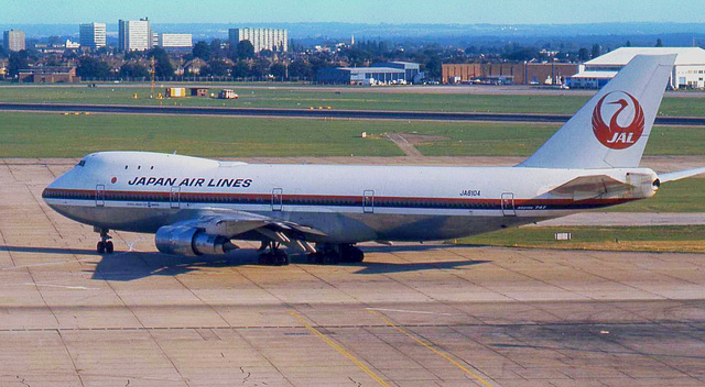 Boeing 747-246B JA8104 (JAL)