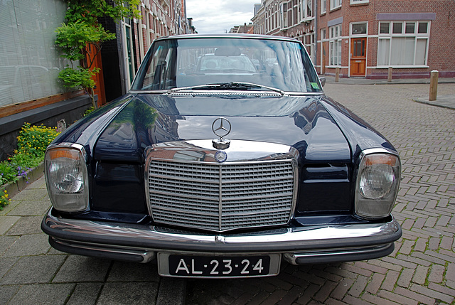 1971 Mercedes-Benz 250