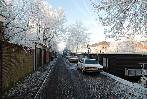 Snow and ice today: A small 1970s car show