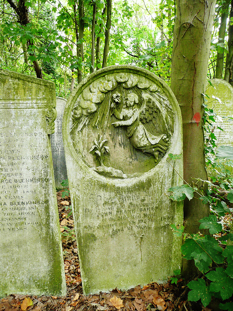 tower hamlets cemetery, london