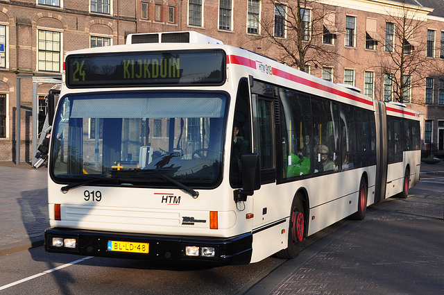 Articulated city bus of The Hague