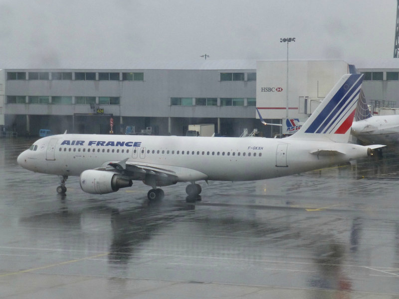 F-GKXH at LHR - 28 May 2013