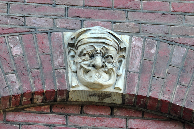 Ornamental head on the Binnenhof